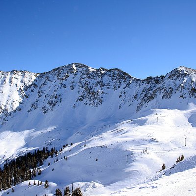 Hotels At Arapahoe Basin In Colorado Usa Today Adam Ginsburg 12 15 05 Picture Of Arapaho Basin S East Wall Lenawee Mountain With Southwest At Center