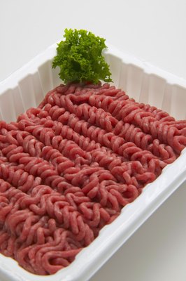 Jupiterimages/liquidlibrary/Getty Images Turn a package of ground beef into a dog's delight.