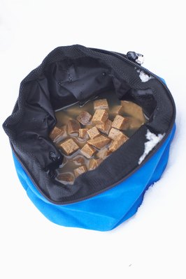 Jupiterimages/Photos.com/Getty Images Broth makes lots of dog foods more palatable.