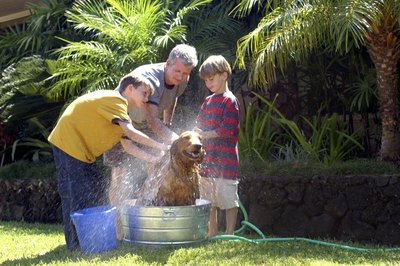 Jupiterimages/Stockbyte/Getty Images I'm getting clean and cool at the same time.