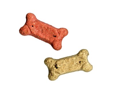 Thinkstock/Comstock/Getty Images Skip the commercially prepared cookies and treat your dog to a healthy, homemade snack.