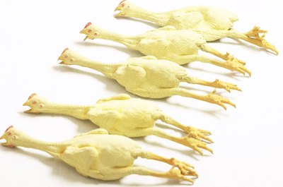 Hemera Technologies/AbleStock.com/Getty Images Include the feet, neck and head in your broth to get the most nutritious gelatin.