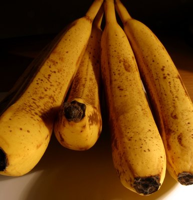 Jupiterimages/Photos.com/Getty Images Bananas can make a healthy treat for your dogs.