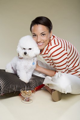 Image Source/Stockbyte/Getty Images Some pet parents are making the switch to homemade foods.