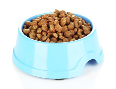belchonock/iStock/Getty Images Dog food designed for urinary tract health is low in protein.