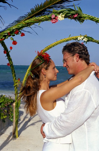 The Steps To Get Legally Married In Miami Florida Legalzoom Chapter 741 Of The Florida Statutes Governs Marriages Within State You Don T Have To Be A Resident Marry In But Must At Least 18