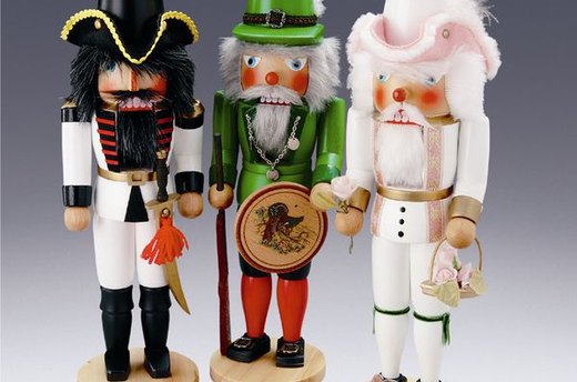 Nutcrackers with Plumes