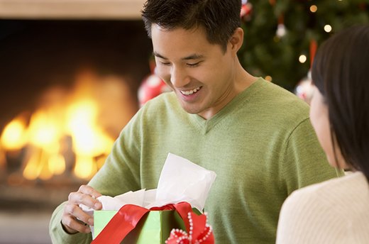 Gift Guide: Find the Perfect Gift for Him
