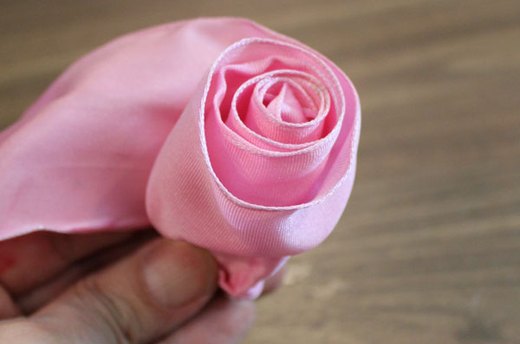 Making the Ribbon Rose, Part 2