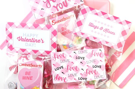 DIY Valentine's Day Treat Bags