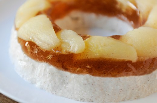 Spiced Pears and Cream Cheese Gelatin