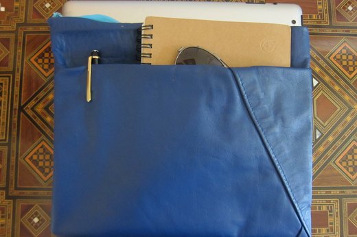 Gift for Guys: Vintage iPad Case