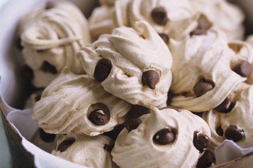 Chocolate Meringue Kisses