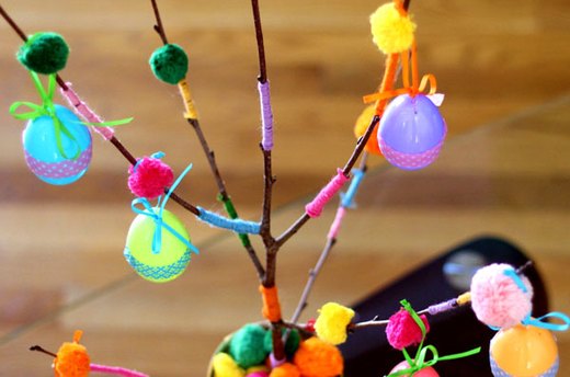 Hang the Eggs