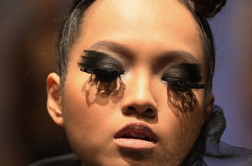 Adhesives: Lace Lashes