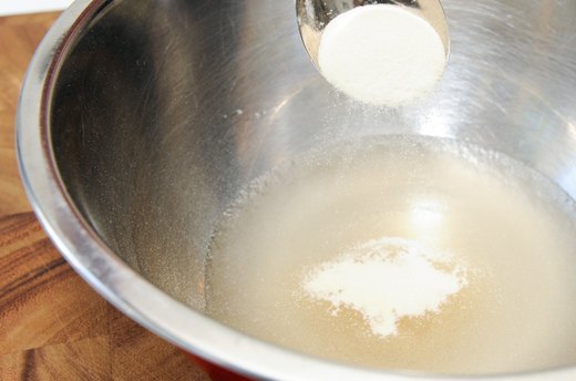 Creamy Mint Layers: Prep the Gelatin