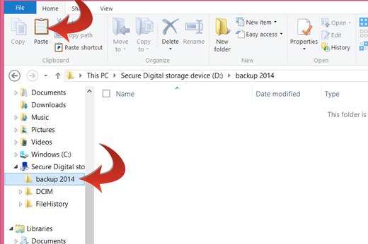 Pasting Folders