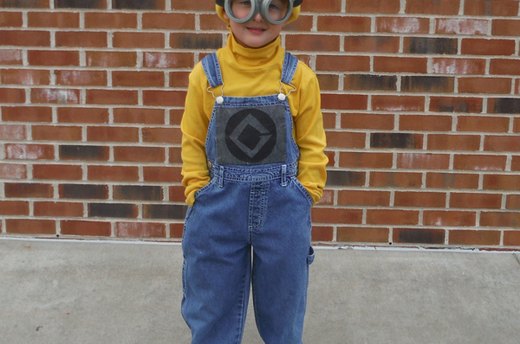 How to Make a Minion Costume