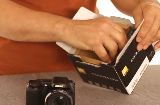 Unboxing the Nikon CoolPix L810
