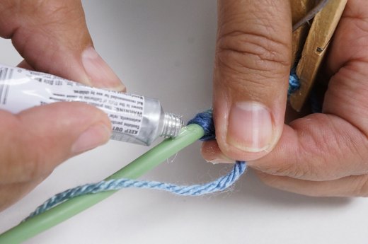 Wrap the Yarn