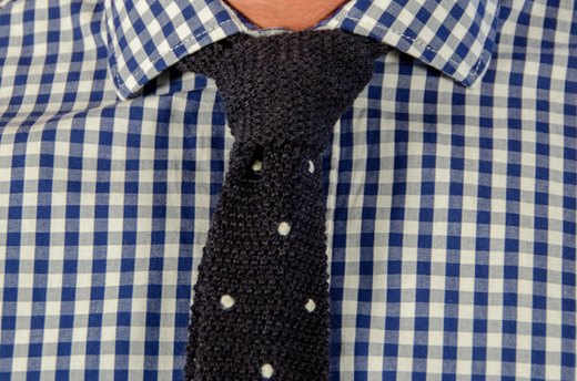 How to Tie a Four in Hand Knot