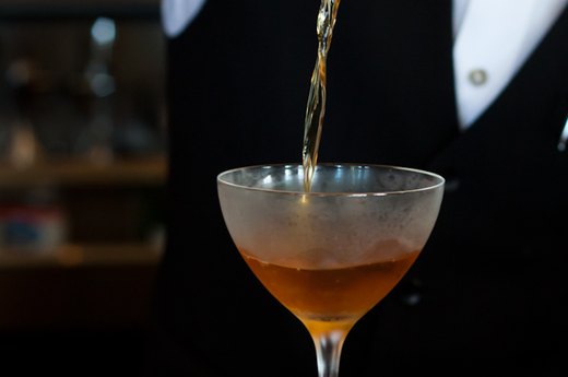 Mix Up A Brooklyn: Pour