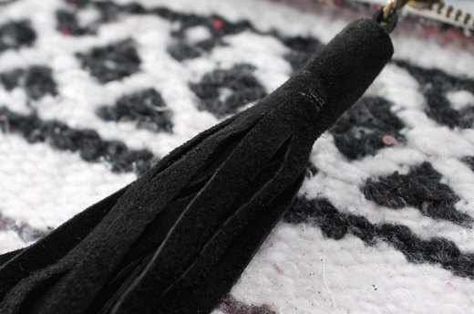 Attach Fringe Zipper Pull