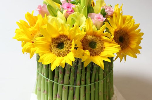 Arrange the Flowers in the Vase