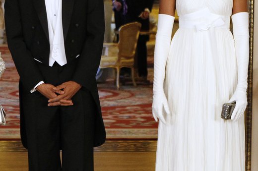 Contemporary Gown + Classic Accessories
