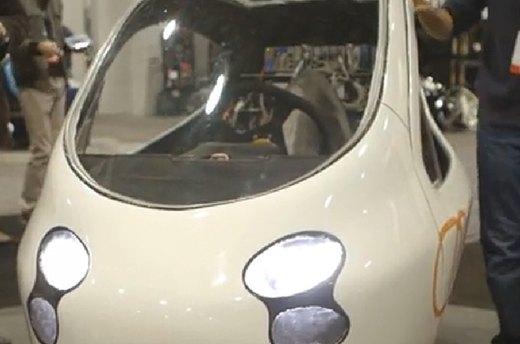 Lit Motors C1: A Motorcycle from Tron