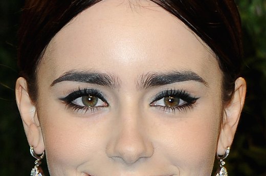 Thick, Defined Eyebrows