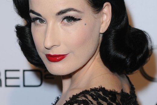 Get a Pin-Up Pout