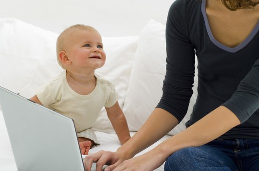 Surround Yourself With Other Moms -- Online