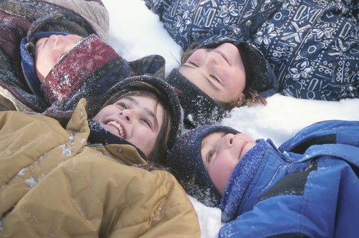 11 TV-Free Activities for the Winter