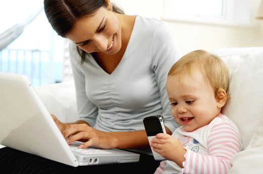 Essential iPhone Apps for Busy Moms