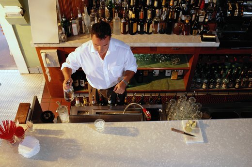 10 Wet Bar Essentials