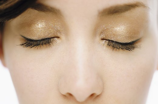 Best Shadows for Blue Eyes