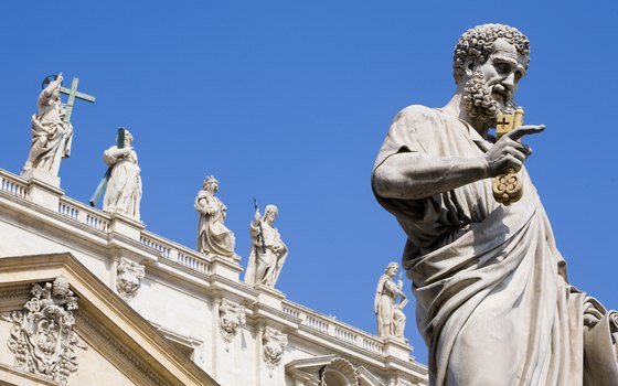 Expect clear blue skies during spring and summer sightseeing in Rome.