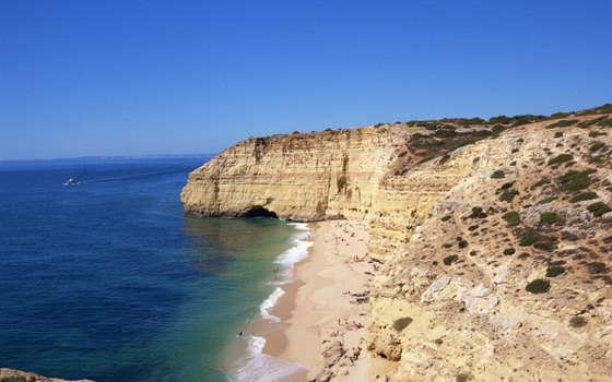 Some tours of Portugal will treat you to coastal views.