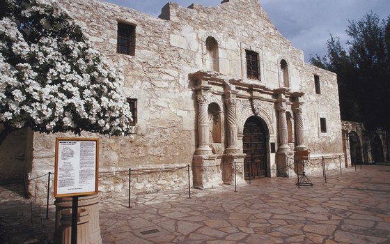 The frontage of the shrine, Alamo Mission of San Antonio de Bexar.