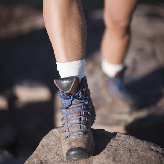 The Hiker 39 S Workout For Women Try Trx Suspension Training