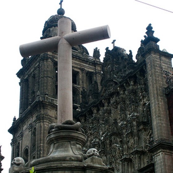 Historical sites in Mexico are plentiful.