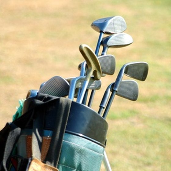 A good travel bag will keep your golf clubs well protected on the road.