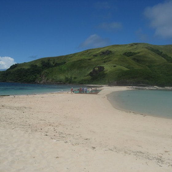Many of the islands of Fiji are connected by sand banks.
