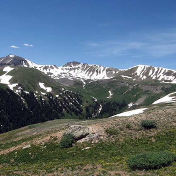 An inexpensive hike through Colorado's backcountry rewards you with amazing views.