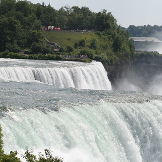 The area around Niagara Falls features many different types of campgrounds.