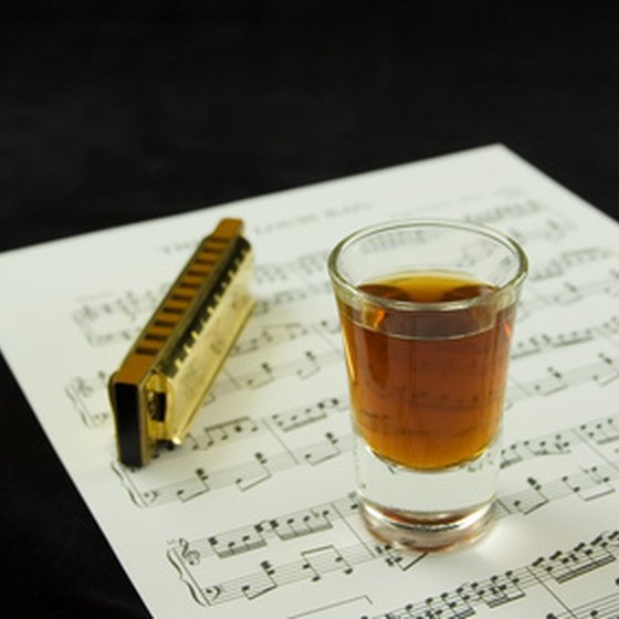 Kentucky bourbon and old-time songs are just two of the reasons to take an RV to Bardstown.