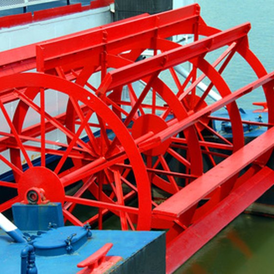 The Tunica Queen is modeled after the Mississippi's paddle wheel boats.