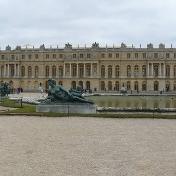 Chateau Versailles Tourist Information | USA Today