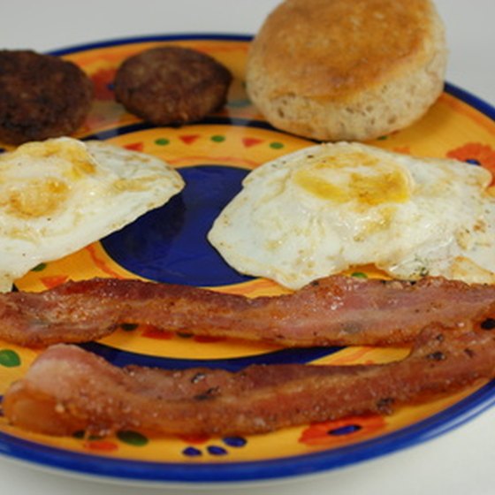 Restaurants that offer breakfast in and near Dunkirk provide hearty menu options.